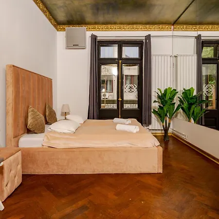 Play Loft Apartment
